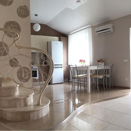 Апартаменты В Частном Доме Odesa Exterior photo